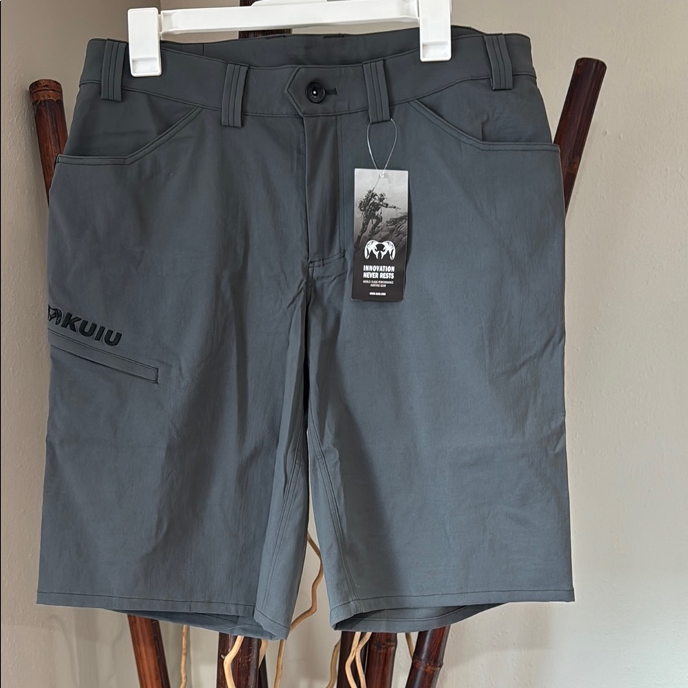 KUIU Switchback 12” shorts. Size 34 NWT